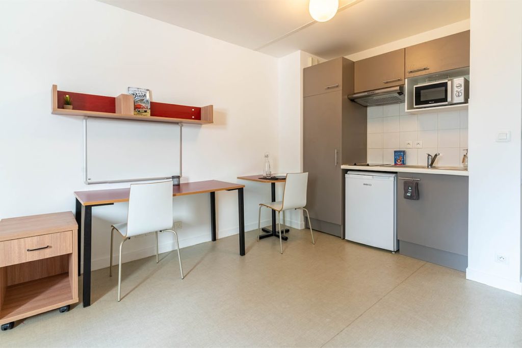 Photo d'une résidence étudiante gérée par l'entreprise CEMAFA, spécialisée dans la vente immobilière en résidence de service